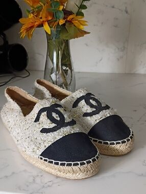 CHANEL ESPADRILLES FLATS